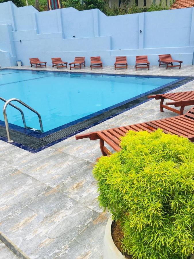 Moon Bridge Beach Resort Matara Bagian luar foto