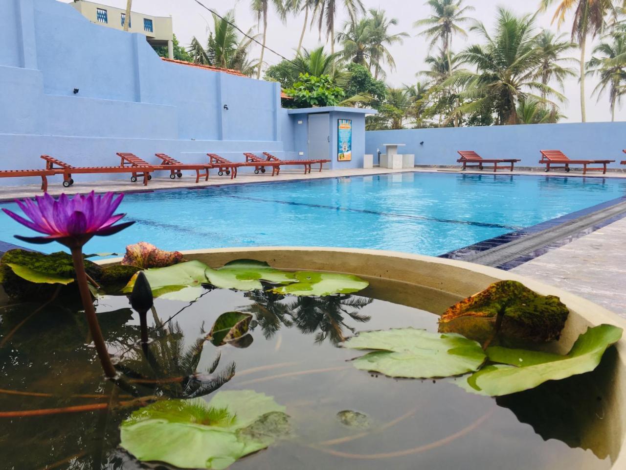 Moon Bridge Beach Resort Matara Bagian luar foto
